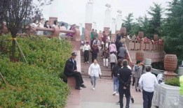 嘉陵江吃瓜,夏日清凉美食之旅