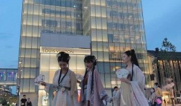 吃瓜汉服新店,探秘吃瓜汉服新店风采