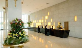 酒店前台收银吃瓜,揭秘酒店行业幕后趣闻