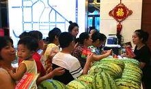 守候者吃瓜群众,揭秘网络舆论场的双面人生