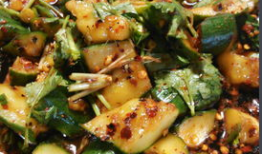 梦见吃黃瓜l,黄瓜的神秘寓意与生活启示