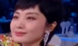 吃瓜前任与现任,情感变迁的甜蜜与苦涩