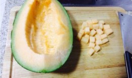 金黄哈密瓜怎么吃,金黄哈密瓜的多彩食法探索