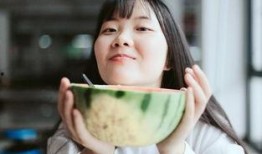 扒界吃瓜少女,揭秘吃瓜少女的神秘世界