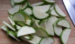 葫芦瓜烫着吃,烫出美味，暖胃又养生