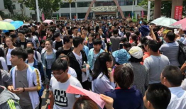 育才中学吃瓜事件,校园风波背后的真相揭秘